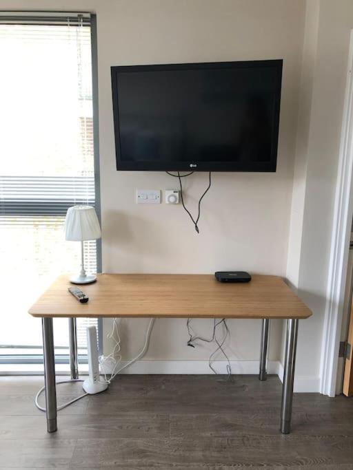 Studio Apartment Opposite Shoreditch Park Лондон Екстер'єр фото